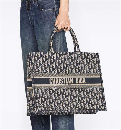 borsa dior book tote mini|dior carryall tote.